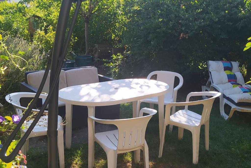 Gite Les Lilas La Genevraye Экстерьер фото